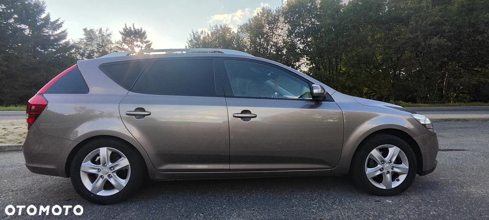 Kia Ceed 1.6 Crdi Optimum + - 6