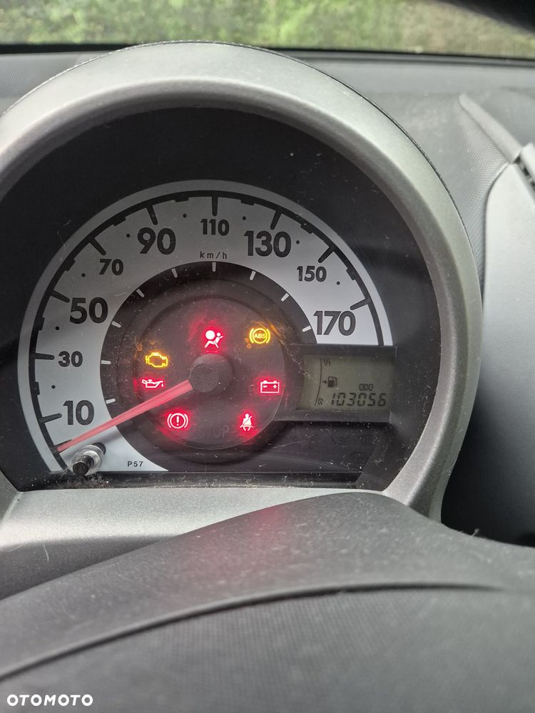 Peugeot 107 1.0 Trendy nICE - 9