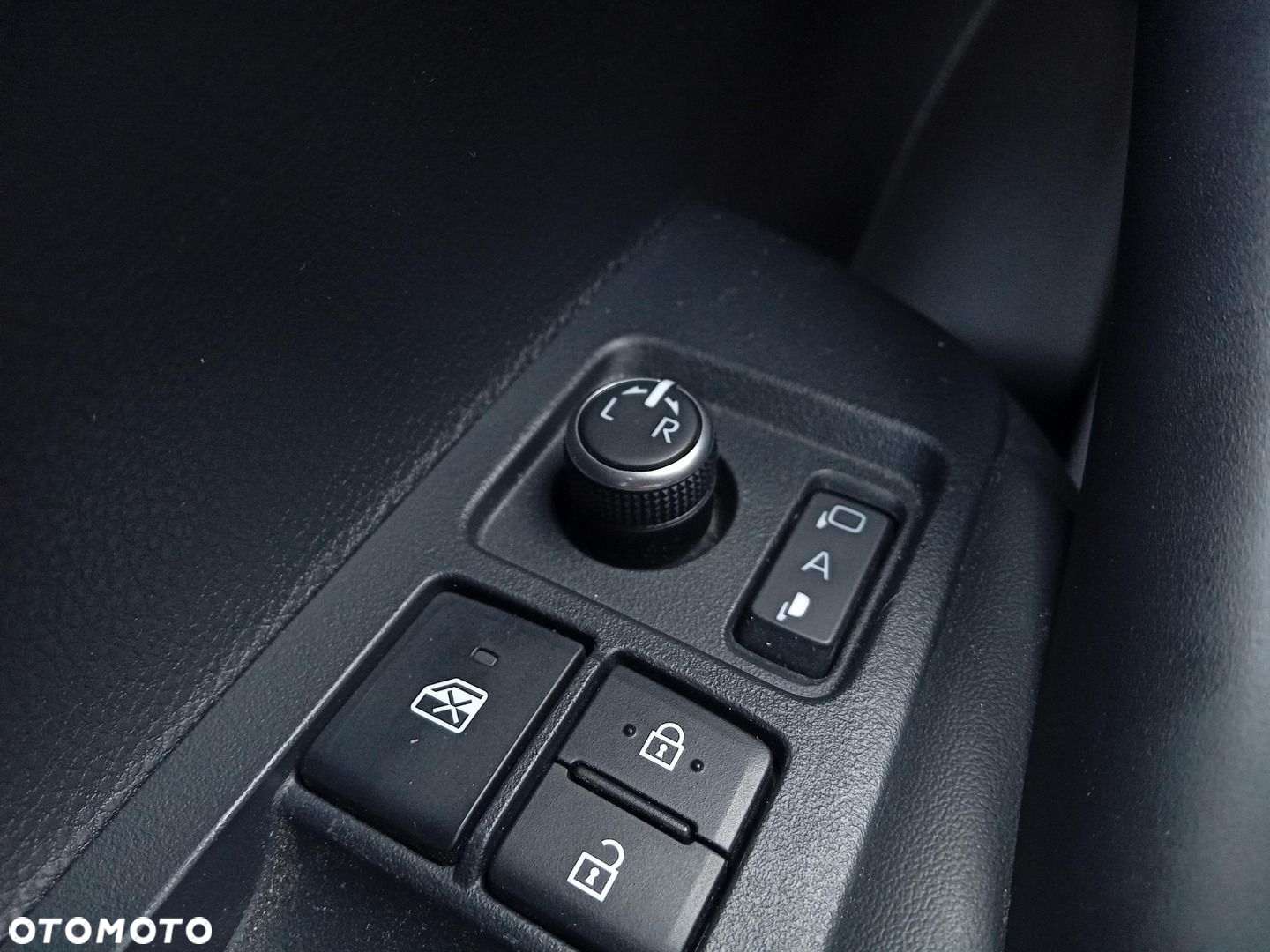 Toyota Corolla - 20