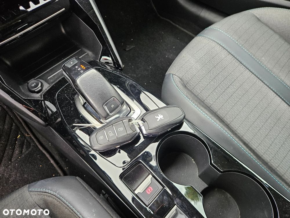 Peugeot 208 1.2 PureTech Allure S&S EAT8 - 12