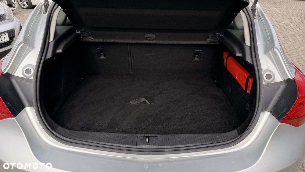 Opel Astra 1.4 T Cosmo - 22