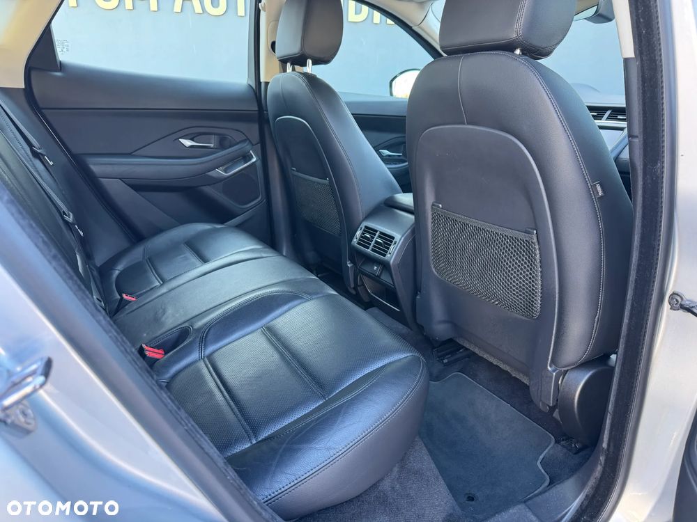 Jaguar E-Pace 2.0 i4P AWD SE - 26