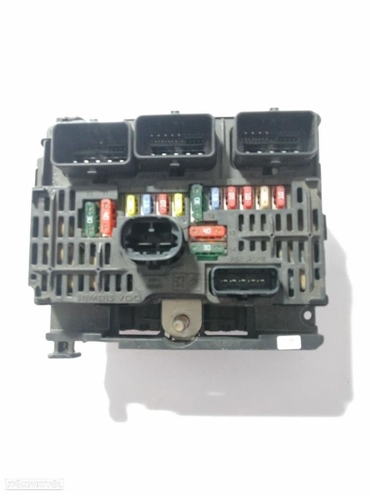 CAIXA RELÉS / FUSÍVEIS PEUGEOT 407 SW 2005 - 1