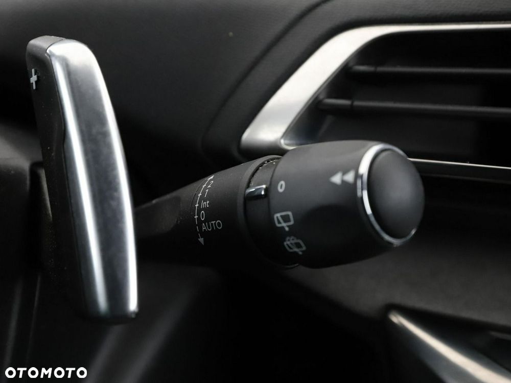 Peugeot 3008 Hybrid4 300 e-EAT8 GT - 37