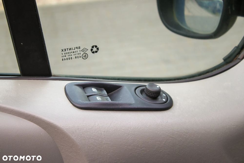 Nissan Primastar - 29