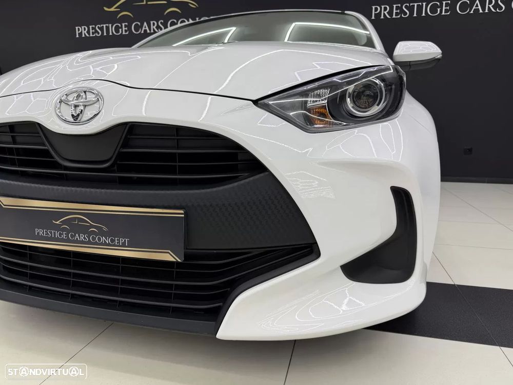 Toyota Yaris 1.0 VVT-i Comfort Plus — fotografia 10