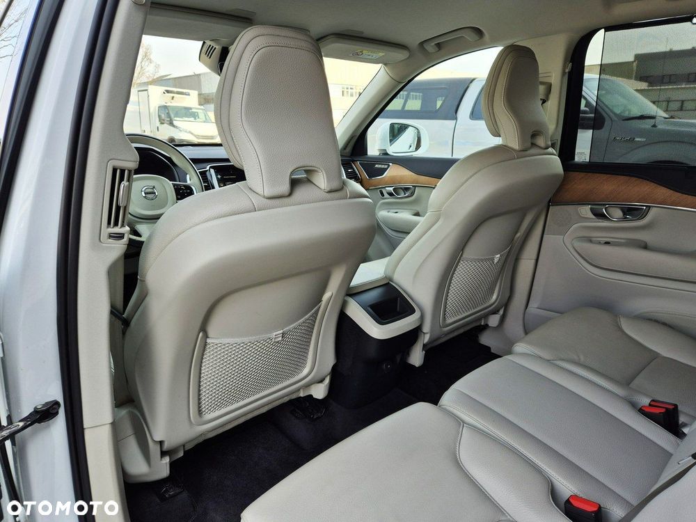 Volvo XC 90 - 16