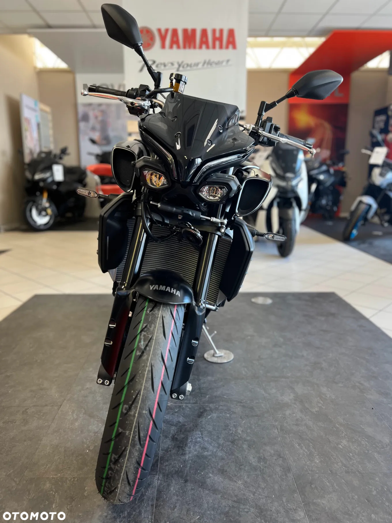 Yamaha MT - 6