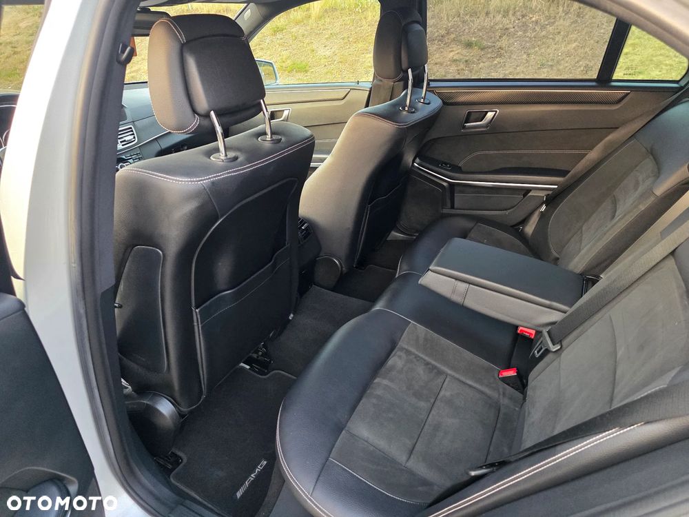 Mercedes-Benz Klasa E 300 BlueTec Hybrid - 7