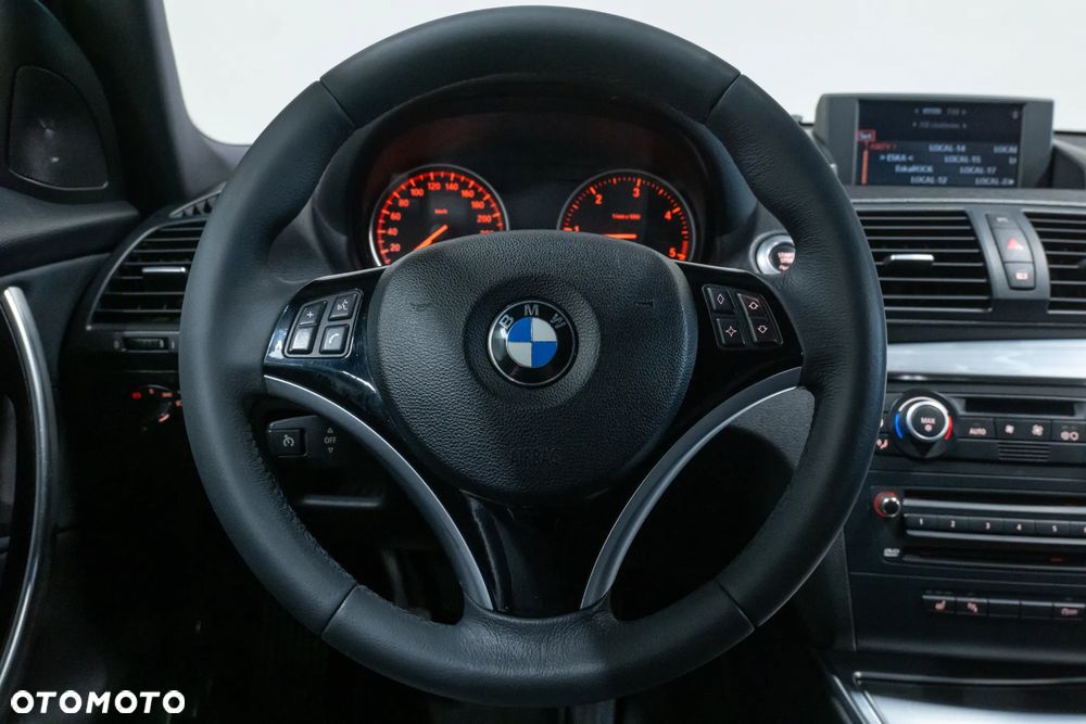 BMW Seria 1 - 12