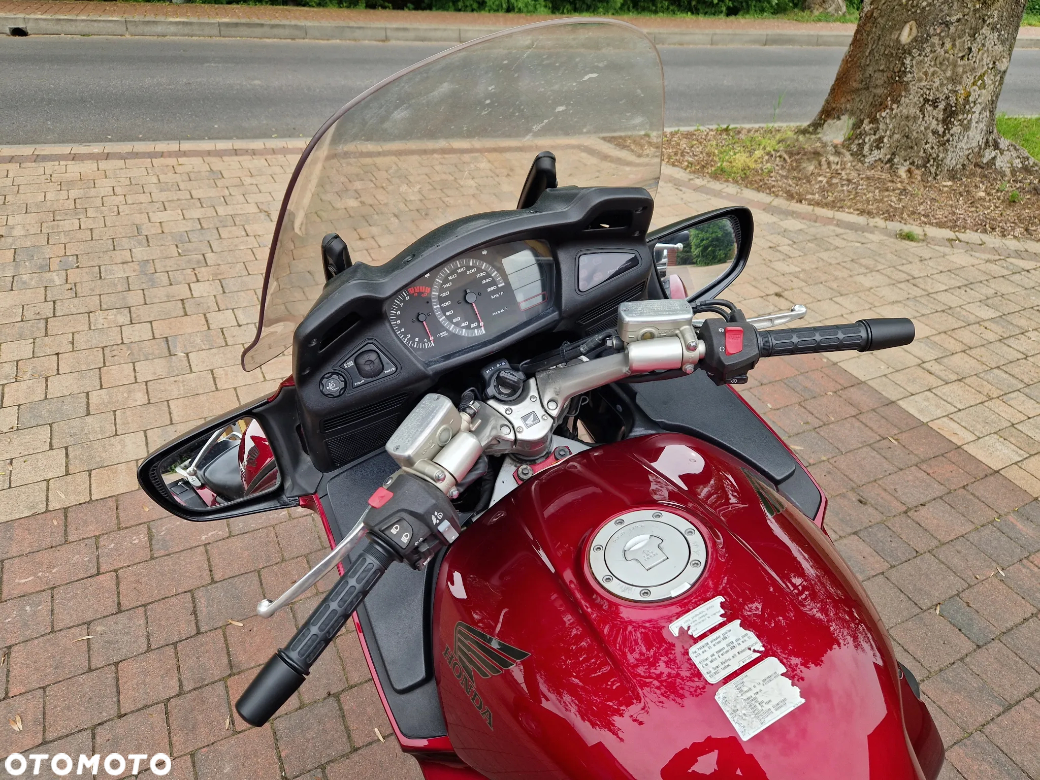 Honda ST - 11