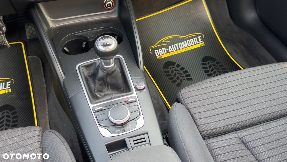 Audi A3 Sportback 2.0 TDI (clean diesel) S line Sportpaket - 32