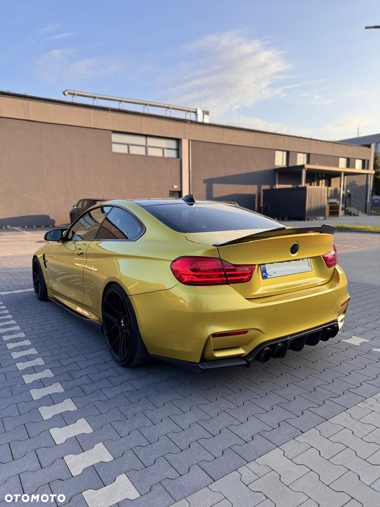 BMW M4 DKG - 15