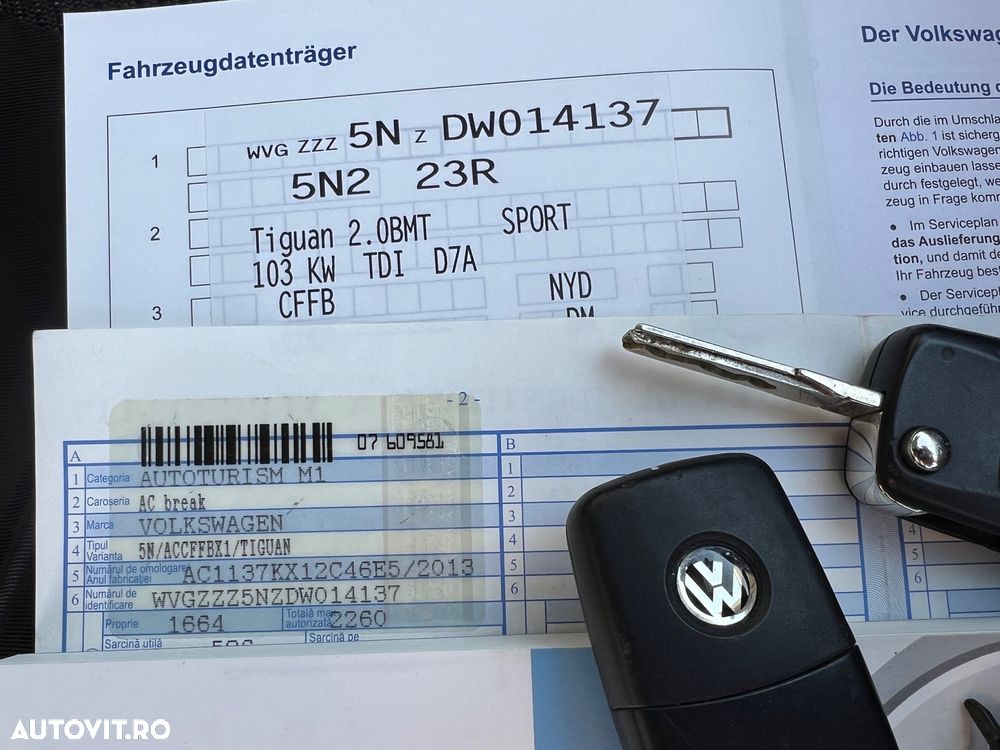 Volkswagen Tiguan 2.0 TDI 4Motion DSG Sport & Style - 38