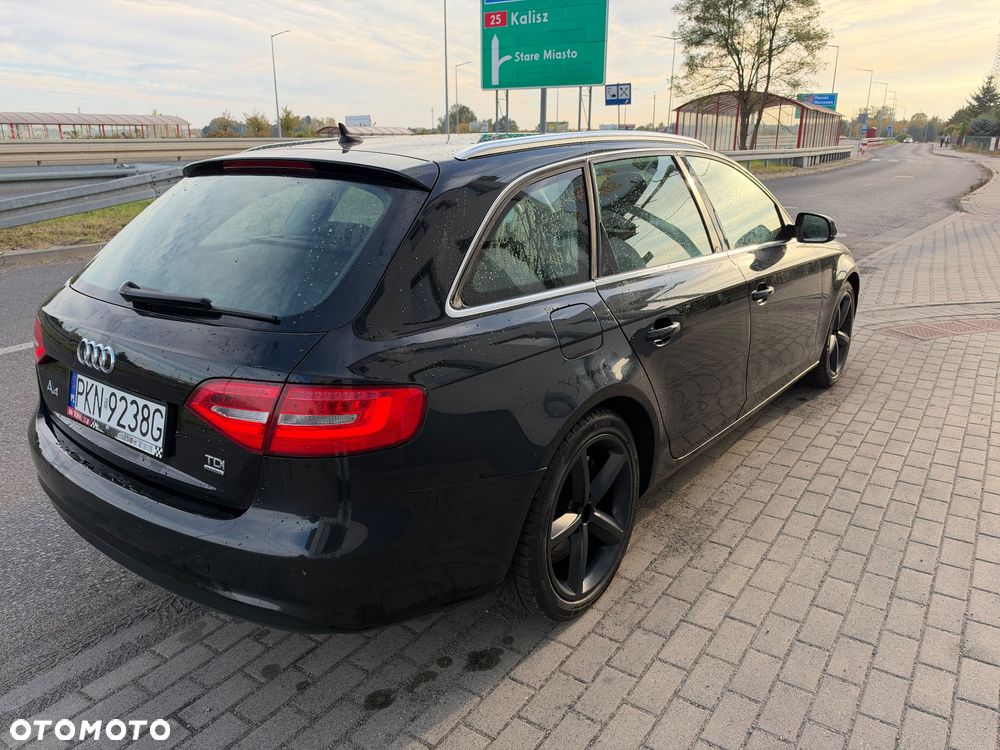 Audi A4 Avant 2.0 TDI quattro design - 8