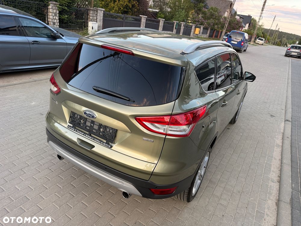 Ford Kuga 1.6 EcoBoost 2x4 Titanium - 10