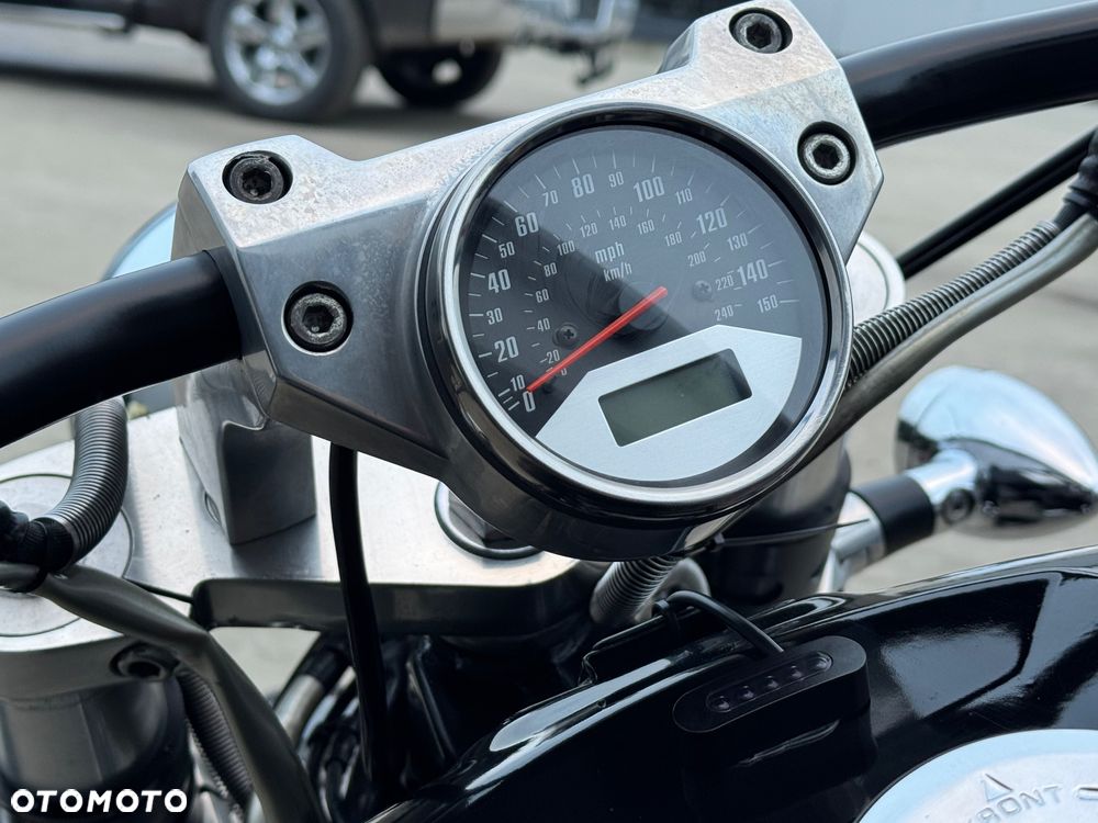 Honda VTX - 11