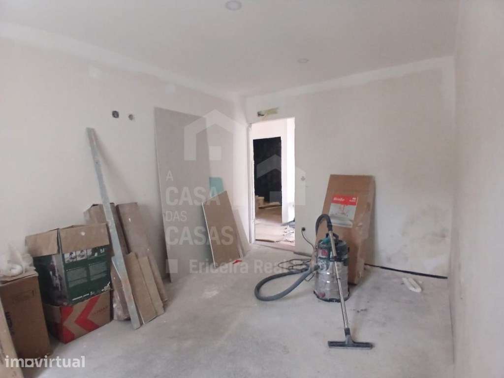 Vende Moradia T2 - Ericeira 16 km, A Casa das Casas - Grande imagem: 5/17