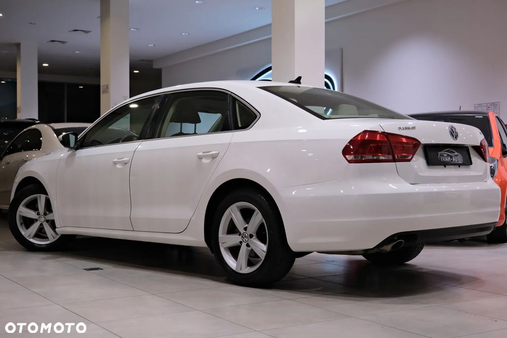 Volkswagen Passat - 8