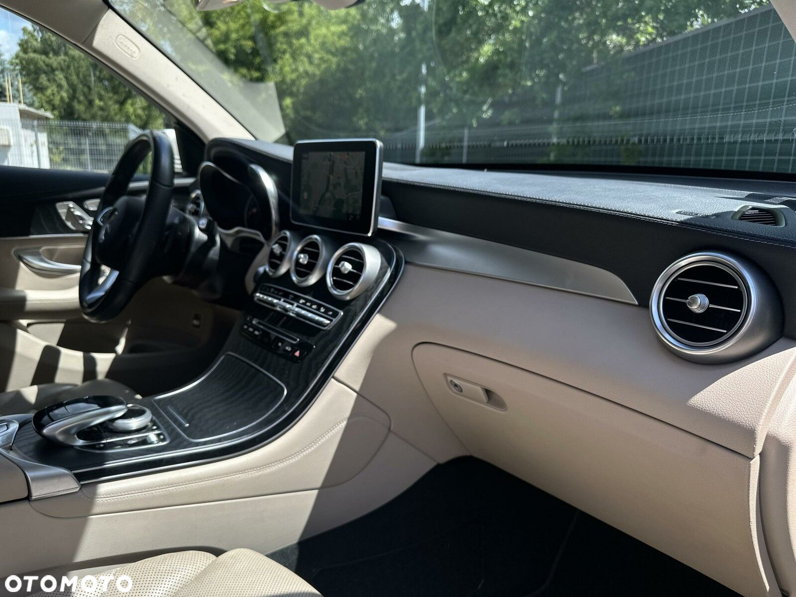Mercedes-Benz GLC 250 4-Matic - 17