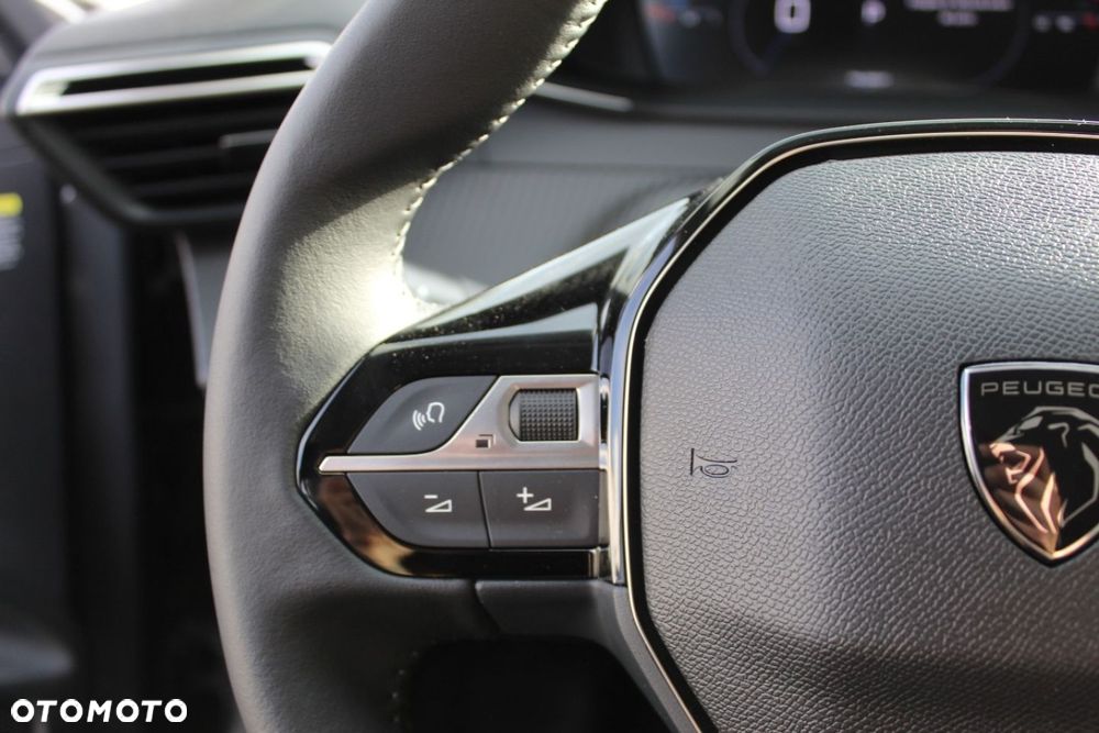 Peugeot 208 - 19