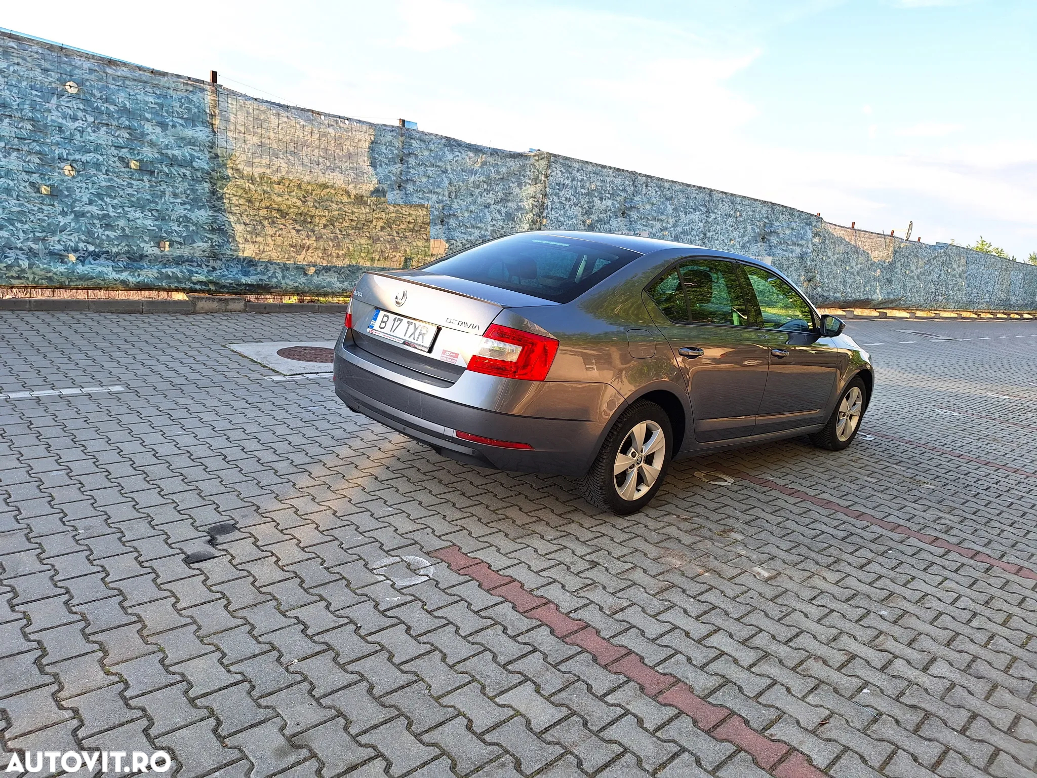 Skoda Octavia - 3