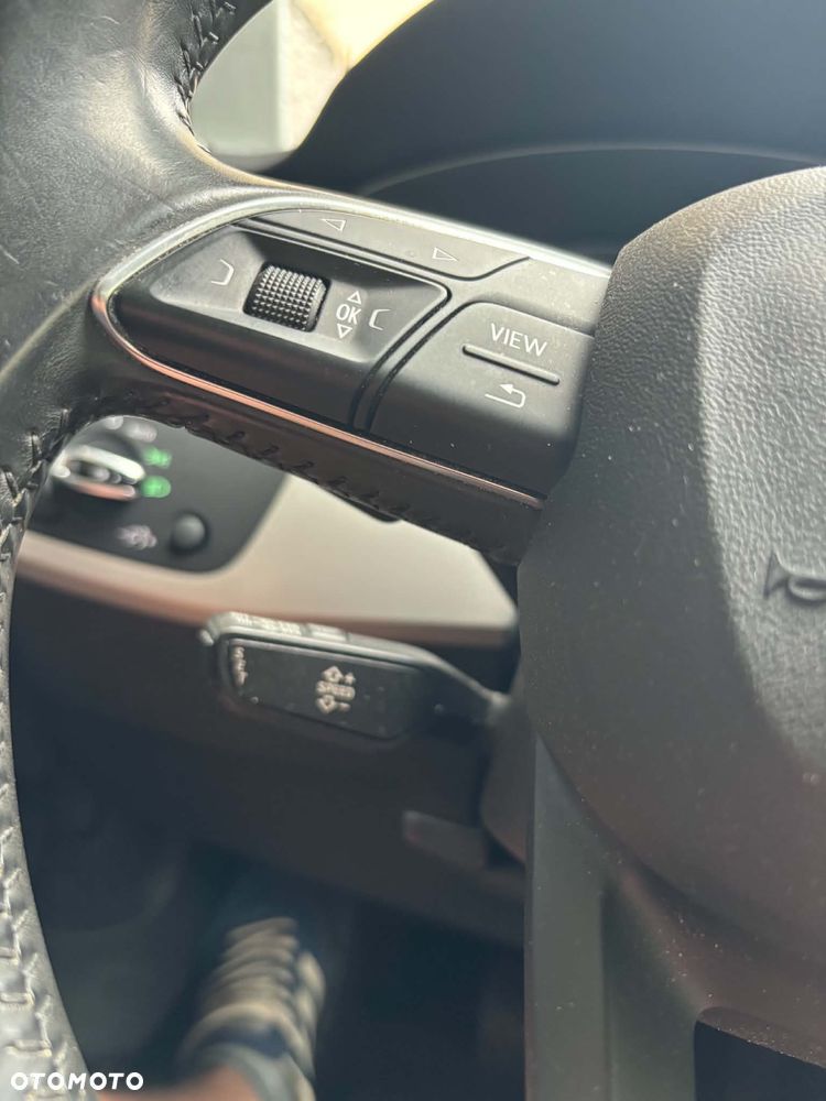 Audi A4 Avant 2.0 TDI ultra S tronic design - 9