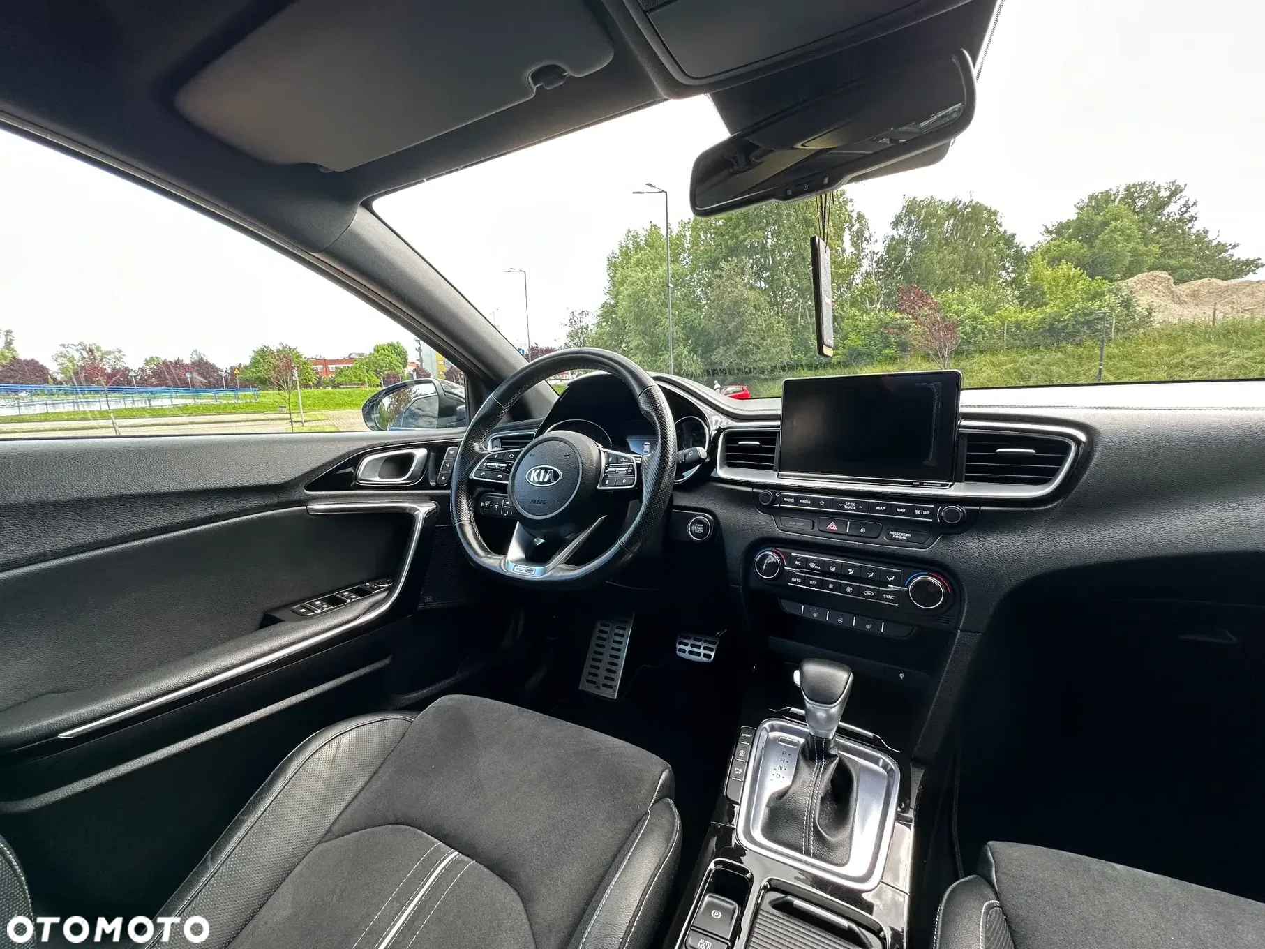 Kia ProCeed 1.4 T-GDI DCT7 OPF GT LINE - 24