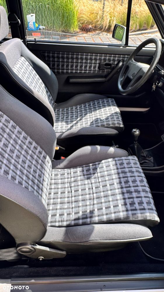 Volkswagen Golf - 17
