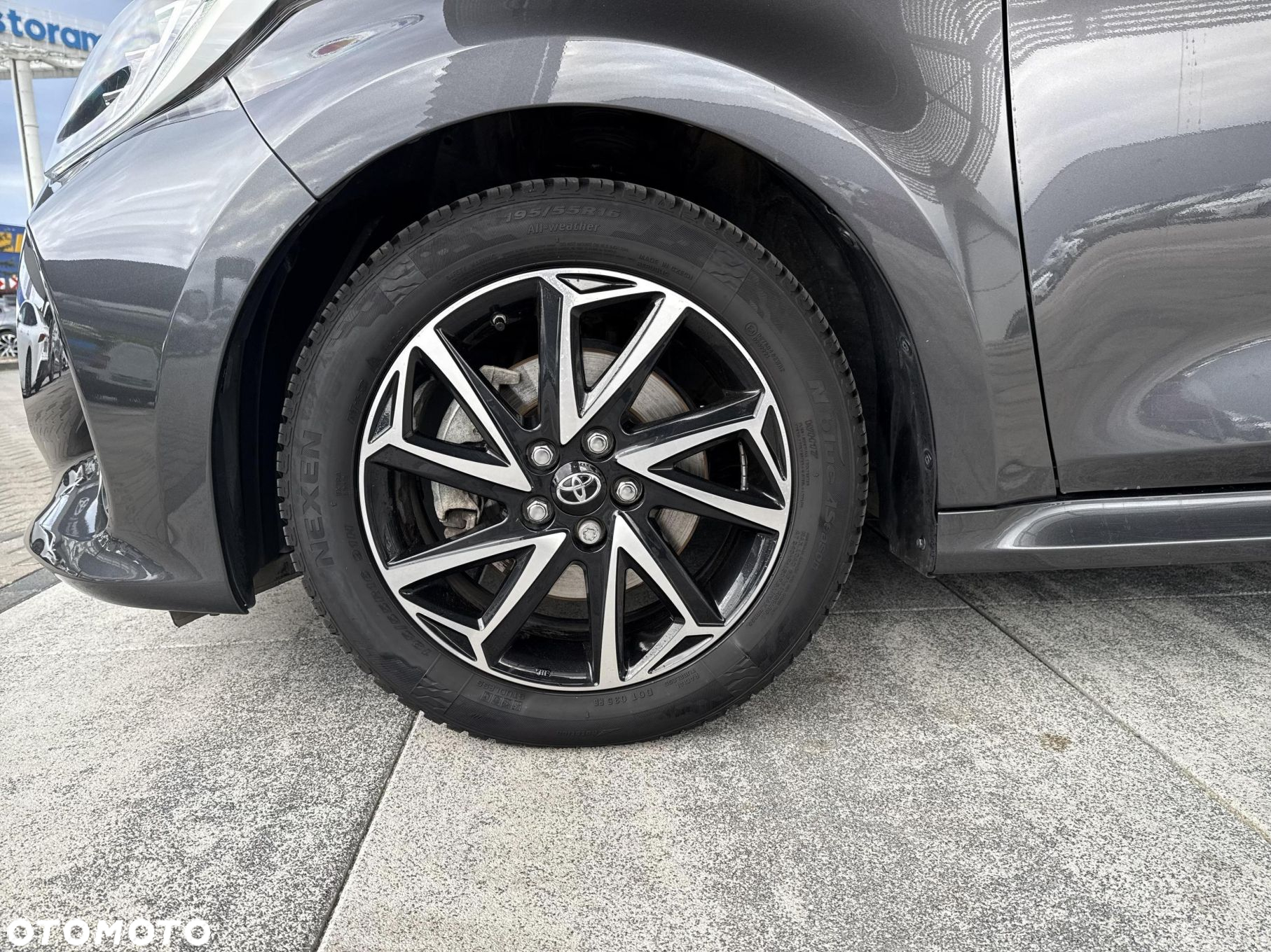 Toyota Yaris Hybrid 1.5 Comfort - 19