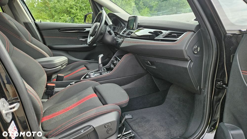 BMW Seria 2 218i Active Tourer Sport Line - 7