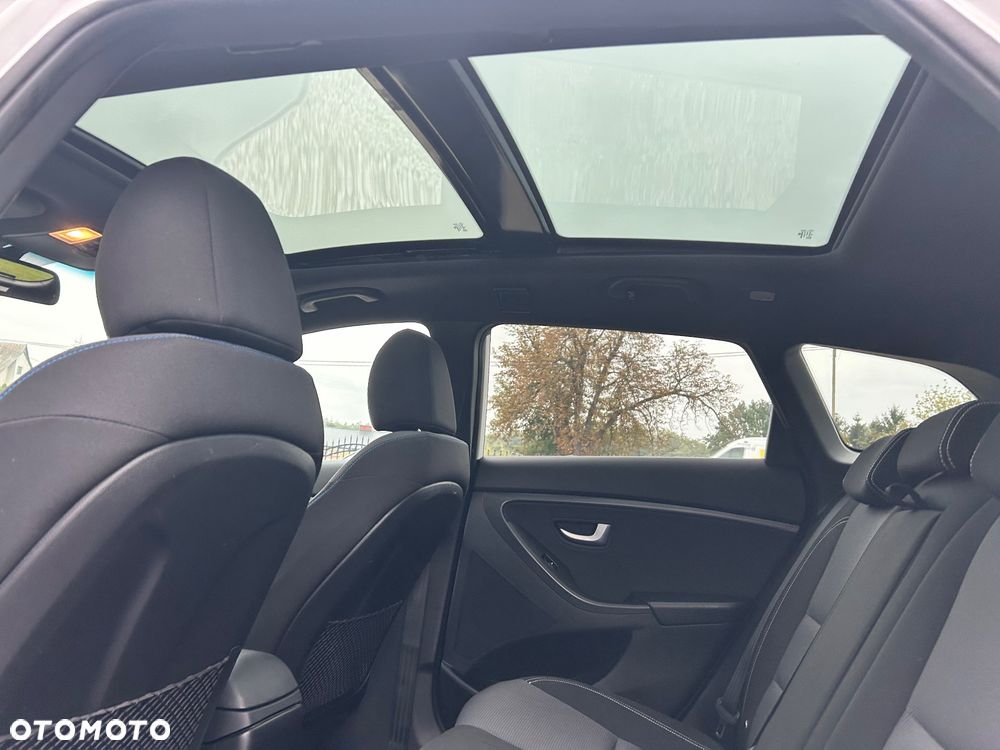 Hyundai i30 1.6 CRDi BlueDrive Premium - 18