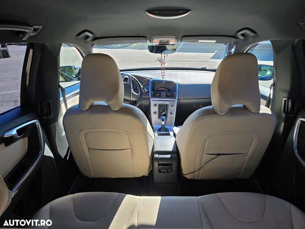 Volvo XC 60 D4AWD Kinetic - 6