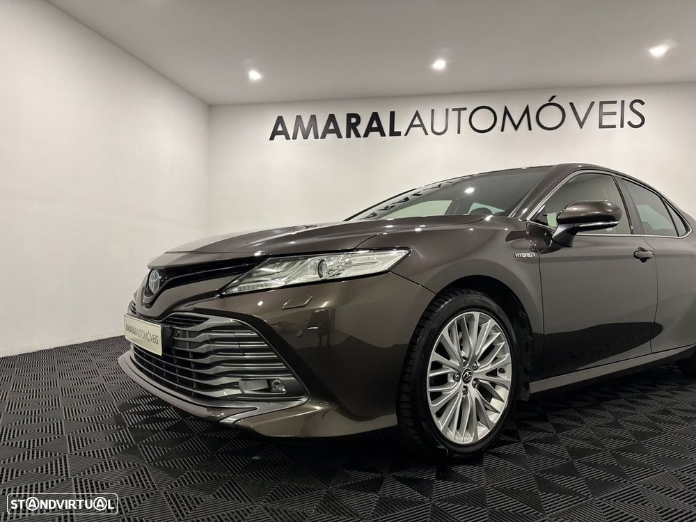 Toyota Camry 2.5 Hybrid Luxury - 12