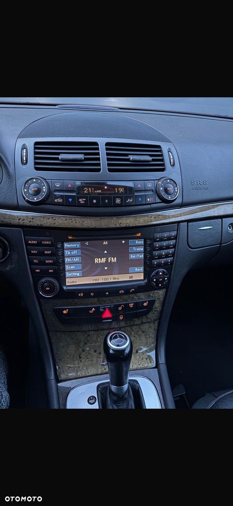 Mercedes-Benz Klasa E - 31