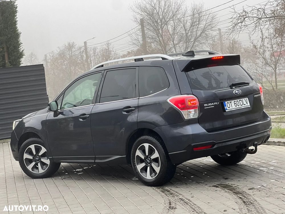 Subaru Forester 2.0i CVT Exclusive ES - 3