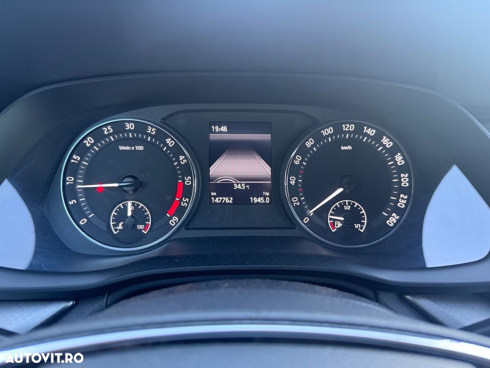 Skoda Octavia 2.0 TDI Ambition - 9