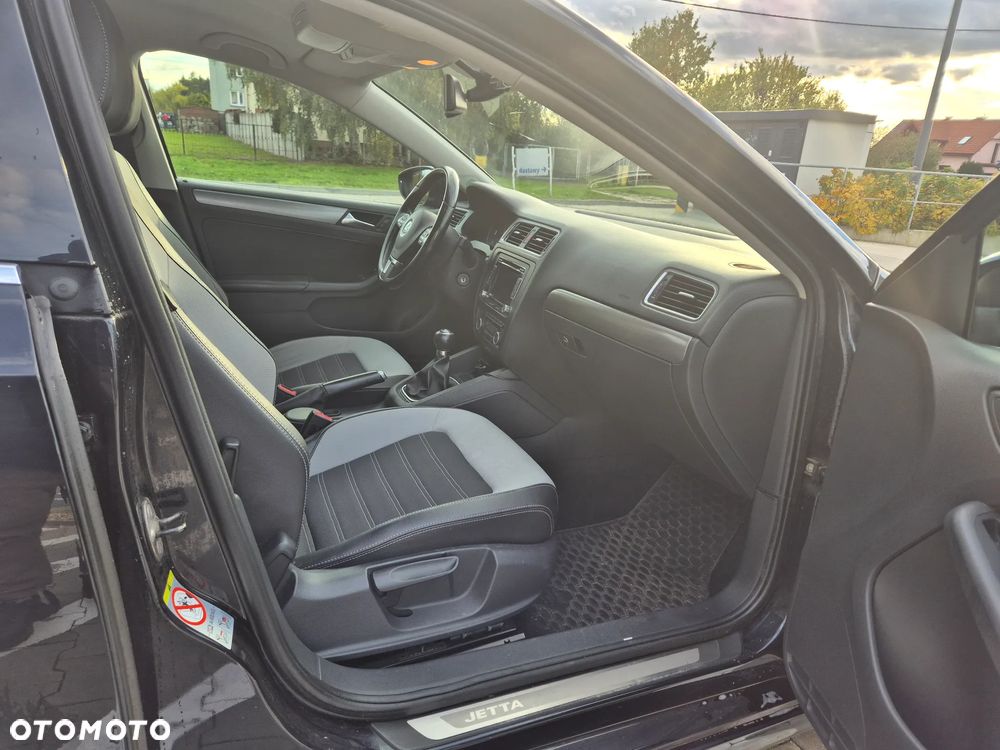 Volkswagen Jetta 1.4 TSI Highline - 13