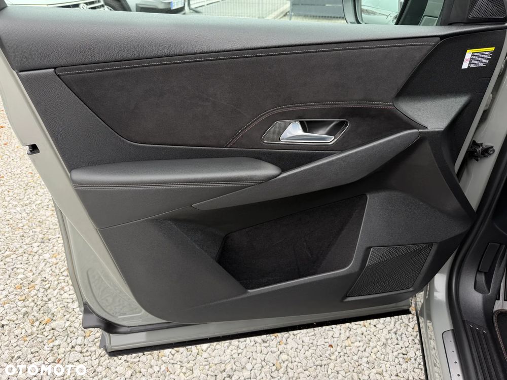 DS Automobiles DS 7 Crossback 1.6 E-Tense Performance Line + - 25