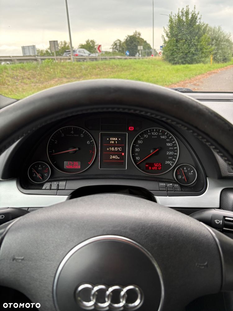 Audi A4 Avant 1.8 T - 14