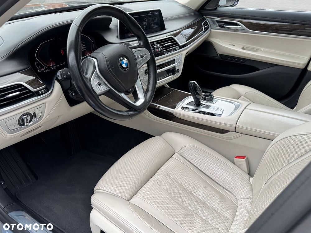 BMW Seria 7 - 19