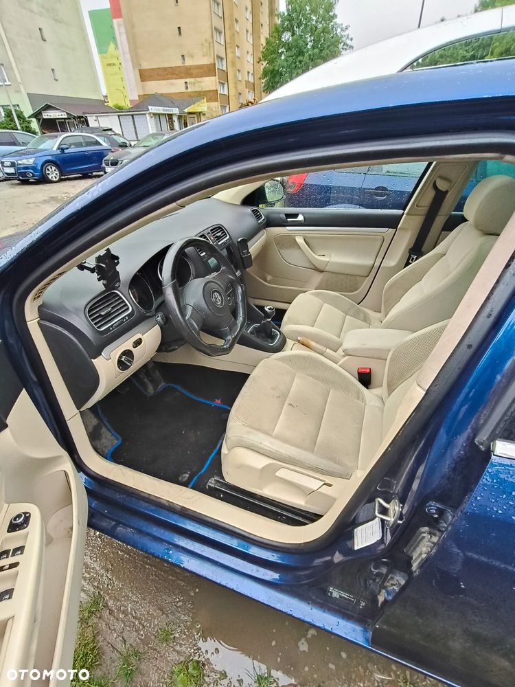 Volkswagen Golf 2.0 TDI DPF Comfortline - 5
