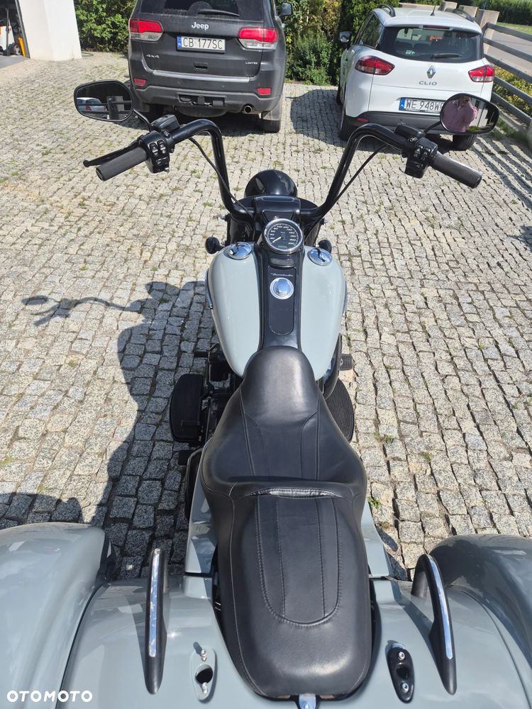 Harley-Davidson Trike Freewheeler - 4