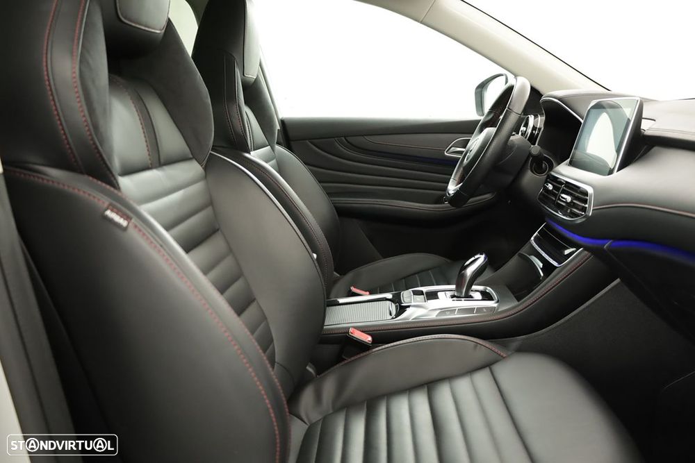 MG EHS 1.5 T-GDI Plug-in Hybrid Luxury - 23