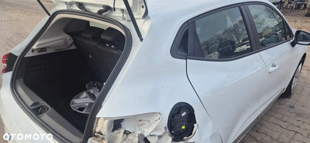 Renault Clio 1.5 dCi Energy Alize - 19