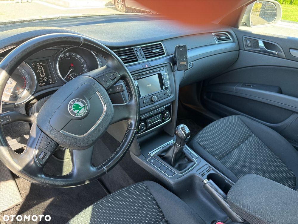 Skoda Superb 2.0 TDI Ambition - 17