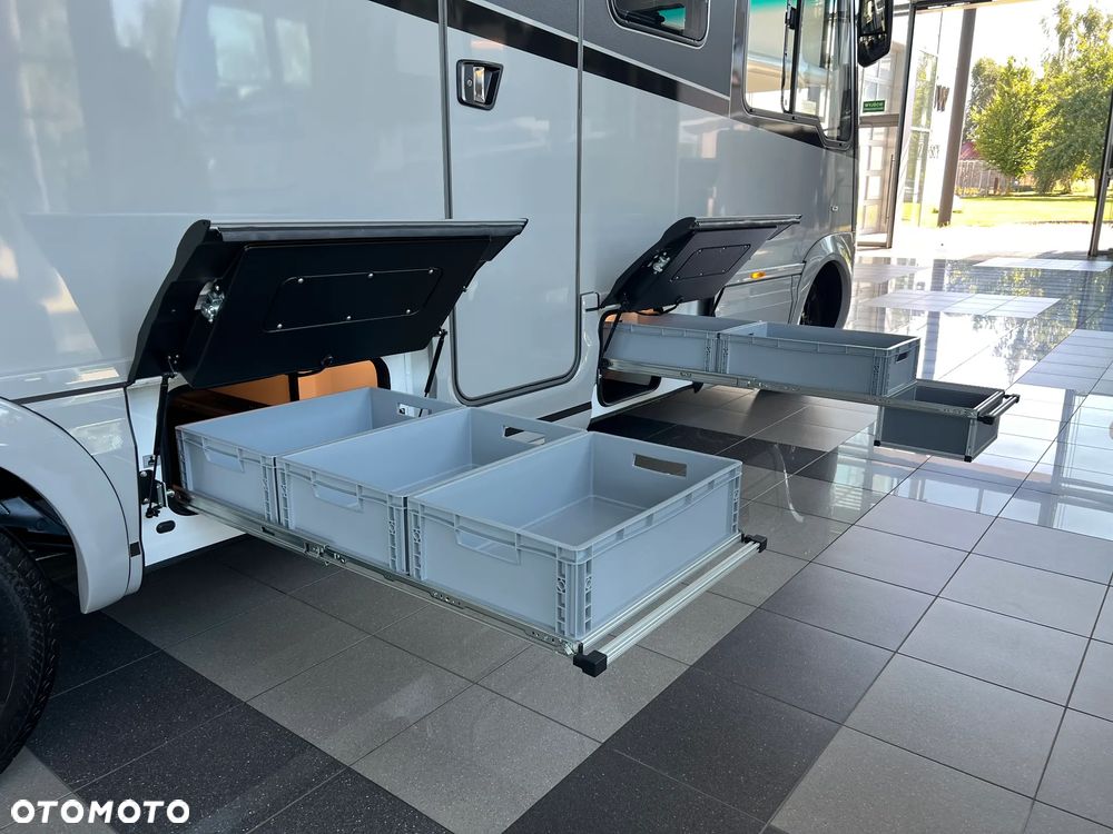 Niesmann-Bischoff Arto 78 - 8