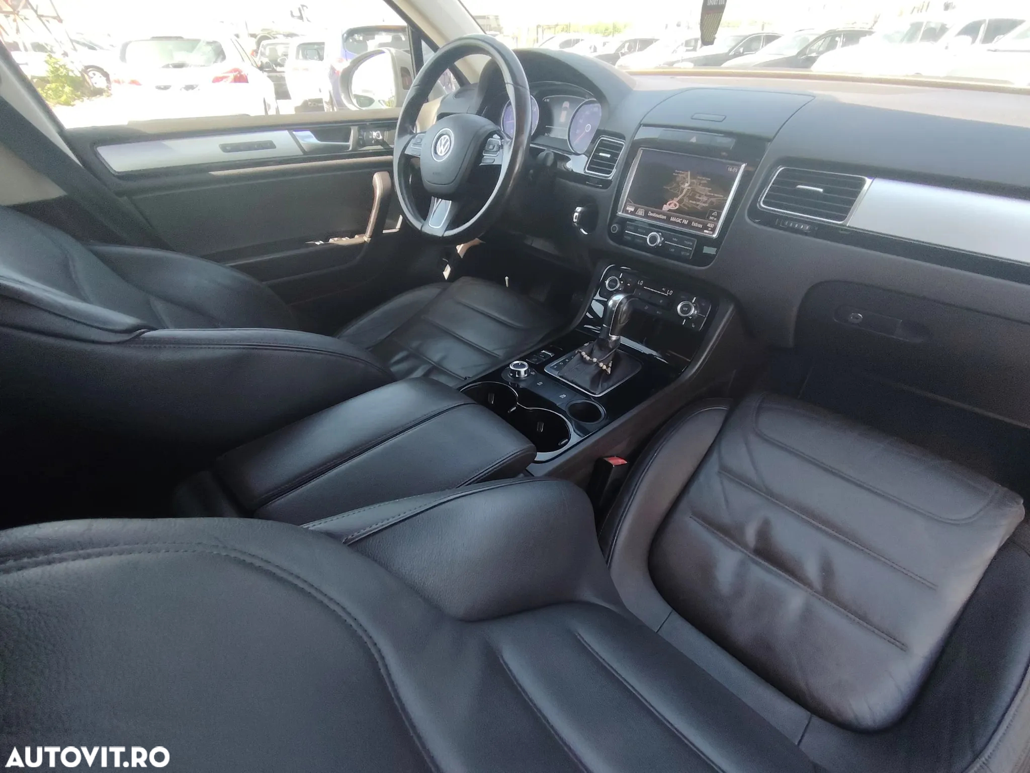 Volkswagen Touareg 3.0 V6 TDI BMT - 10