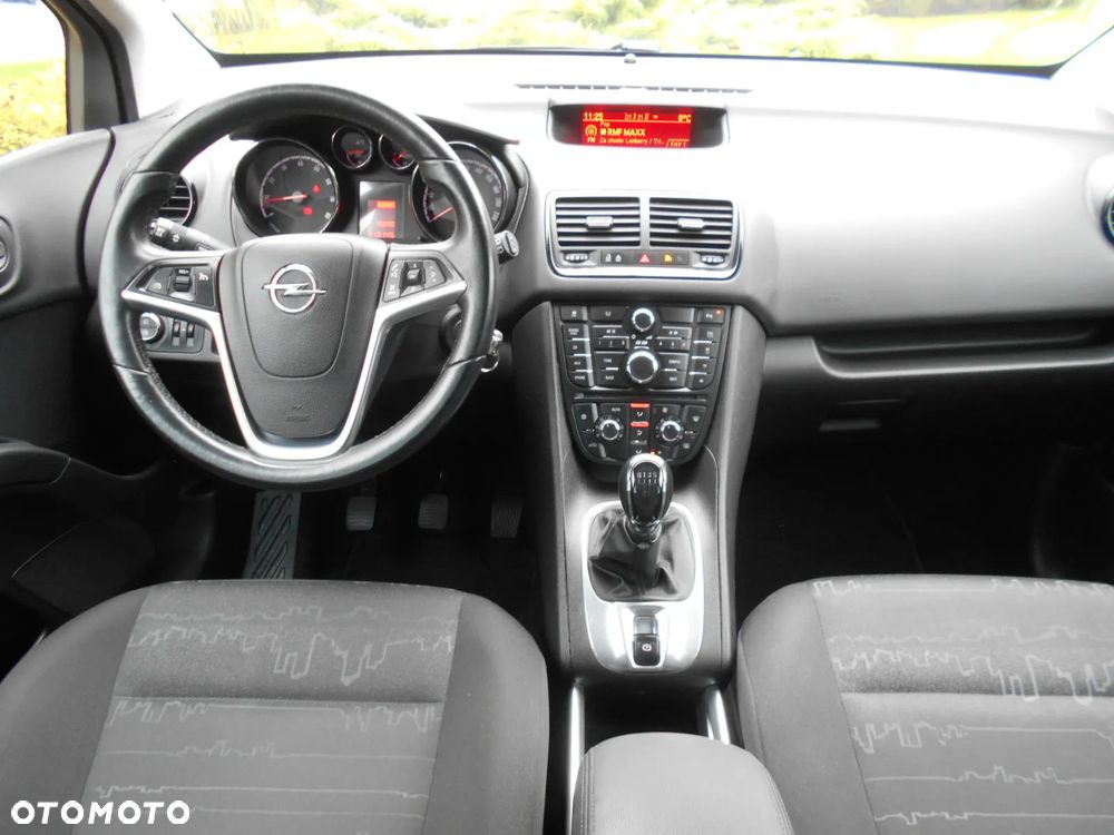 Opel Meriva - 22