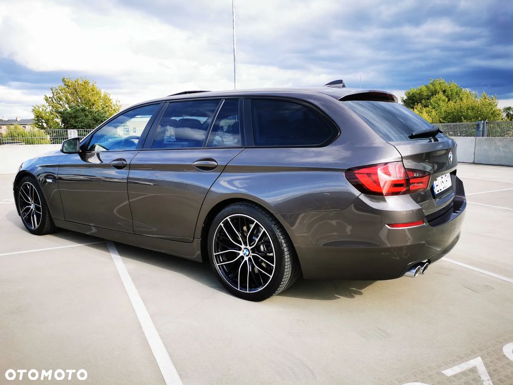 BMW Seria 5 530d xDrive - 5